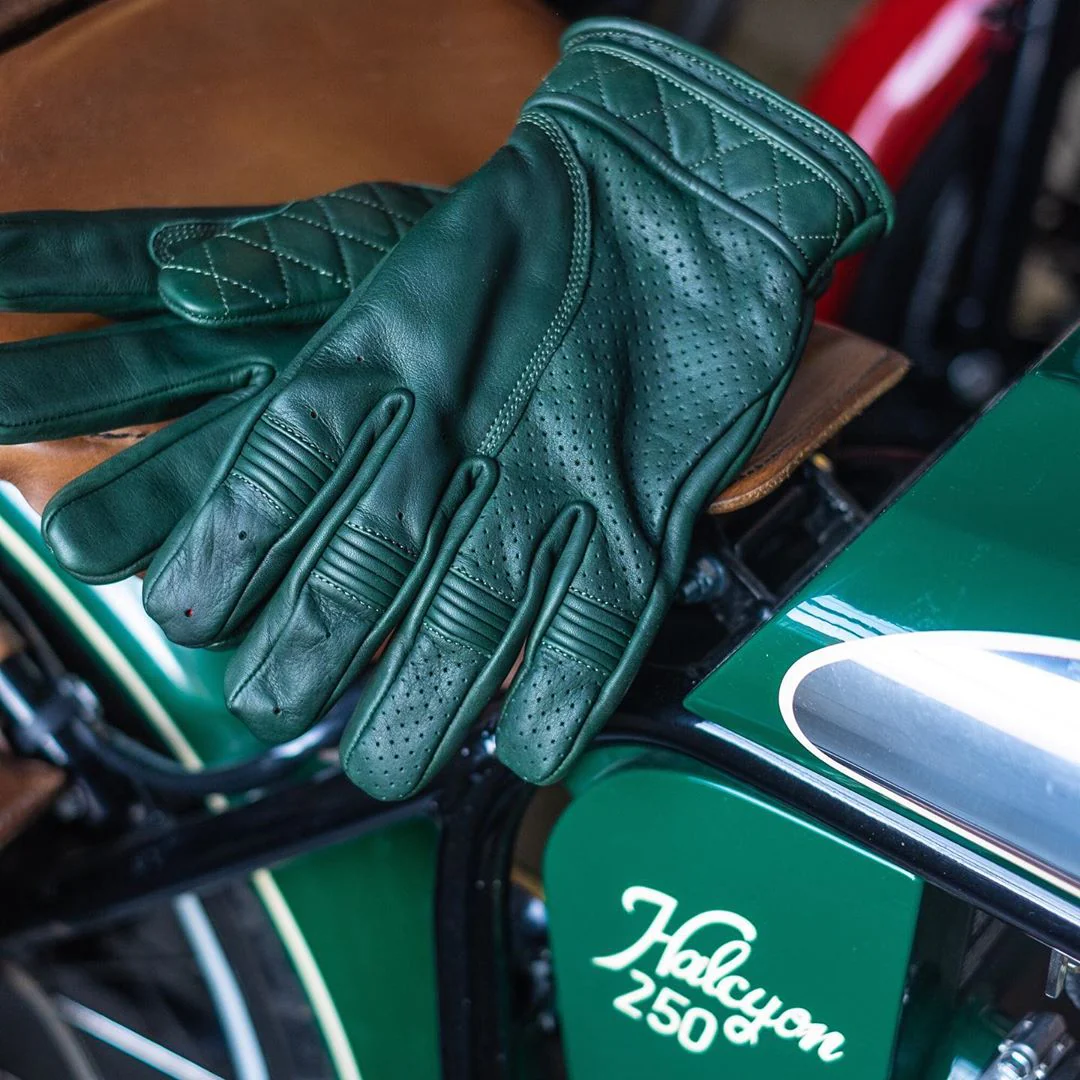 Short Cuff Bobber Gloves - Image 38