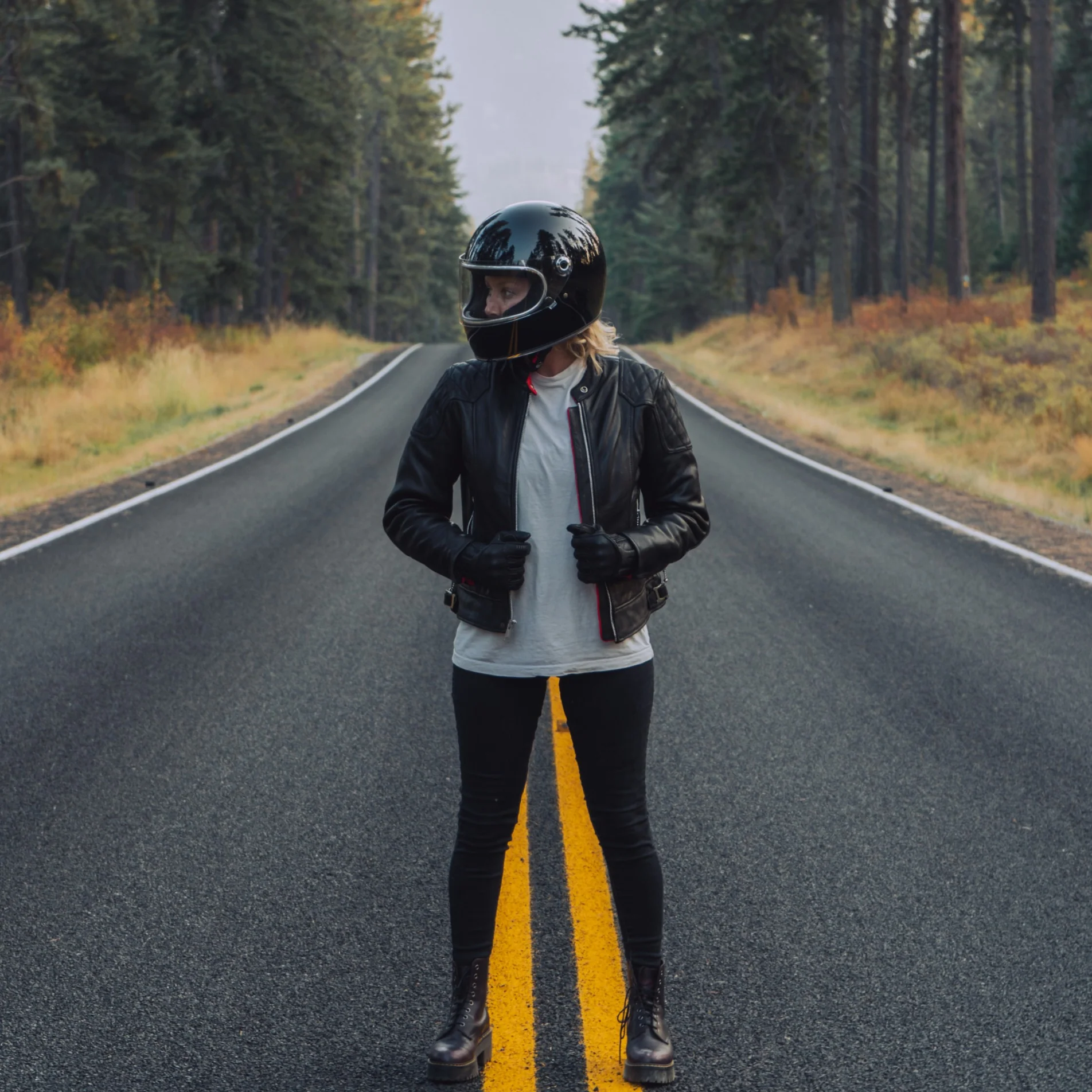Womens '76 Cafe Racer Jacket - Image 19