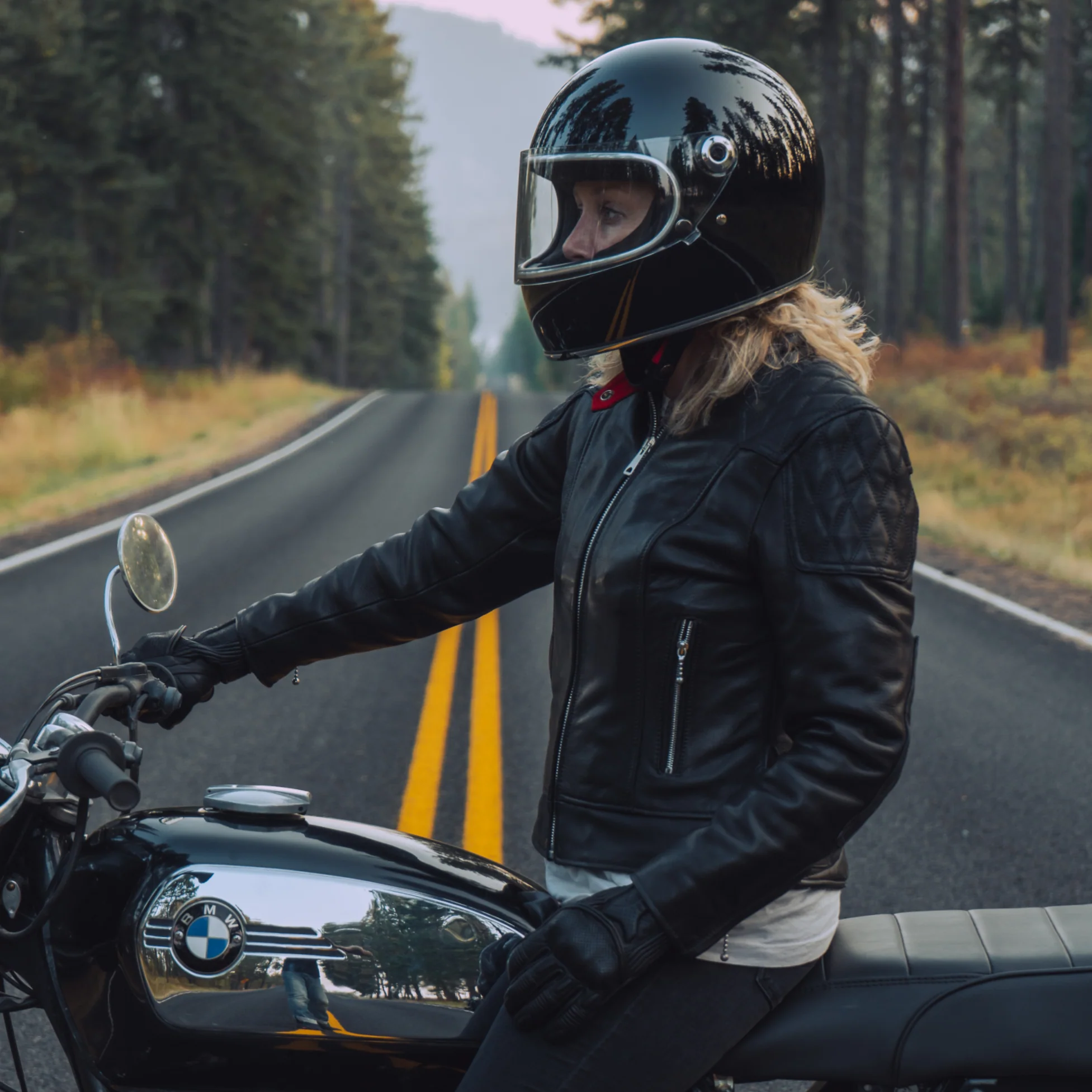 Womens '76 Cafe Racer Jacket - Image 32