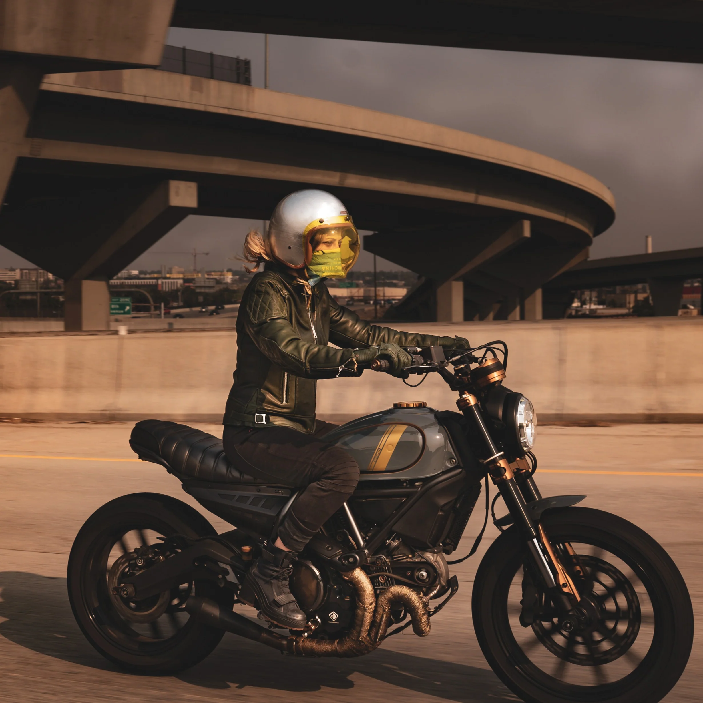 Womens '76 Cafe Racer Jacket - Image 39
