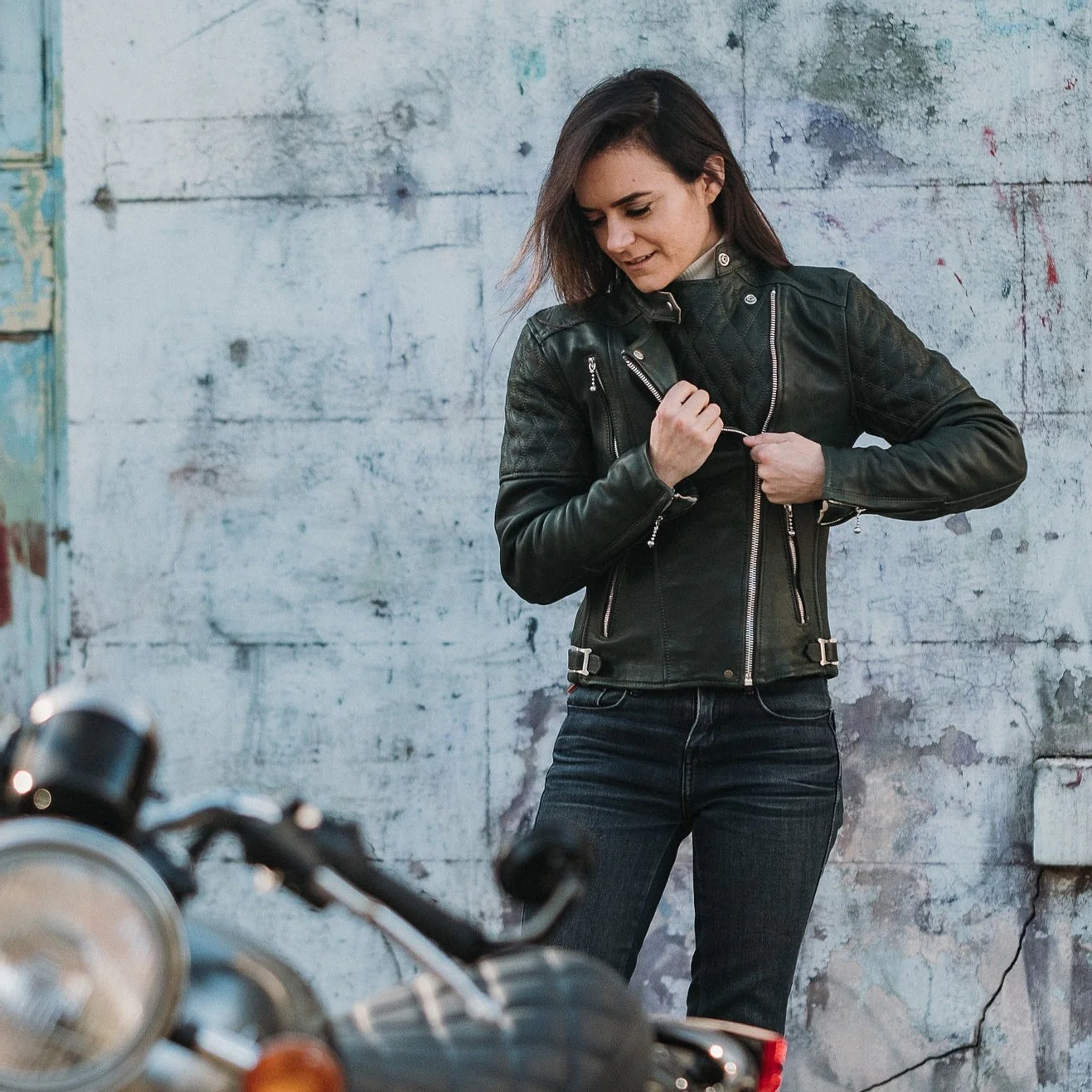 Womens Bobber Jacket - Image 10