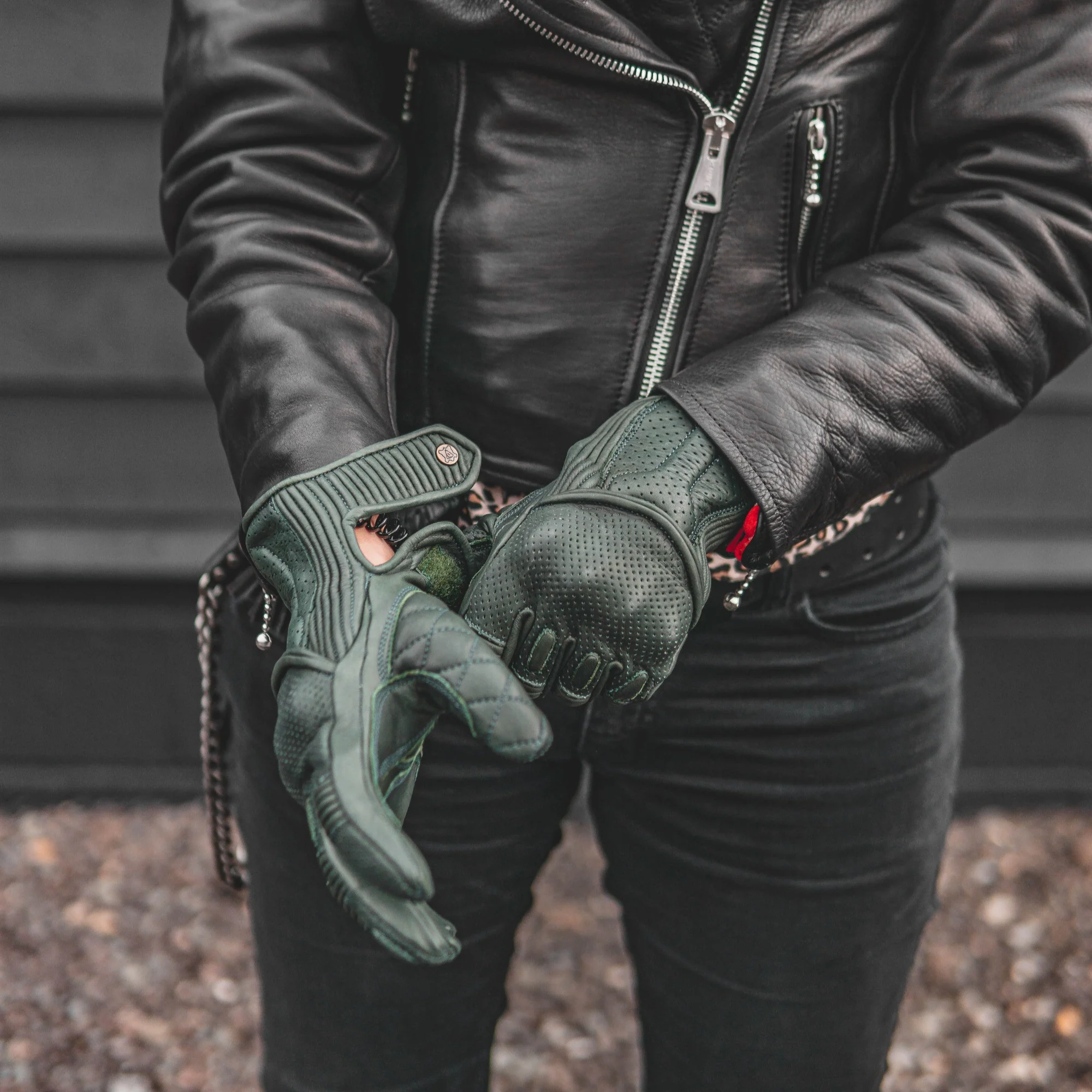 Silk Lined Predator Gloves - Image 16