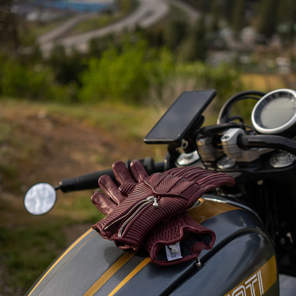 Silk Lined Raptor Gloves - Image 13